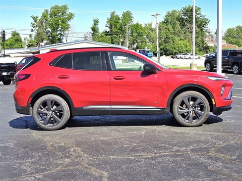 New 2025 Buick Envision Sport Touring image 2