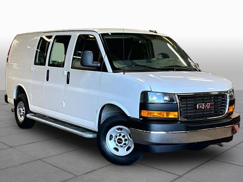 Used 2024 GMC Savana 2500 w/ Driver Convenience Package RWD image 2