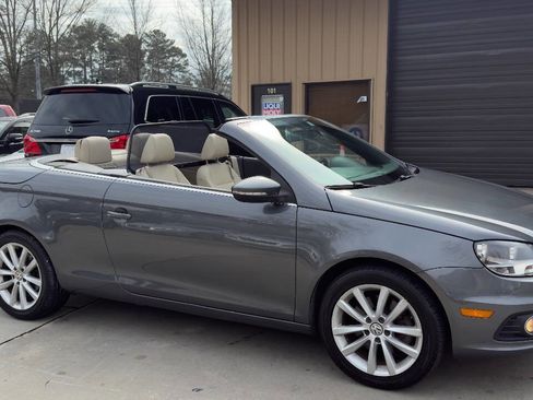 Used 2012 Volkswagen Eos Komfort image 10