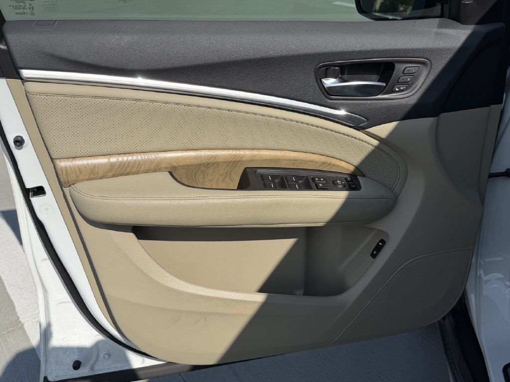 Used 2019 Acura MDX w/ Technology Package FWD image 11