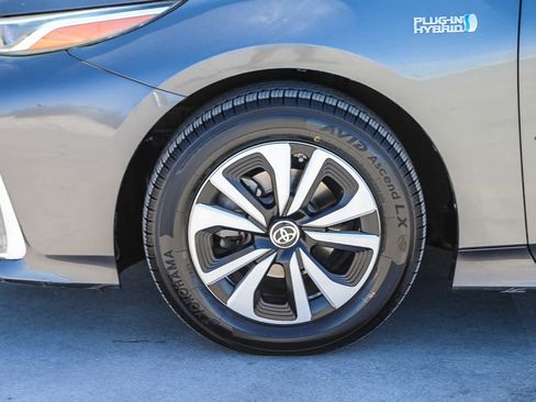 Certified 2019 Toyota Prius Prime Plus FWD image 10