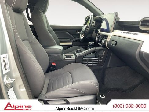 Used 2024 Toyota Tacoma TRD Off-Road image 15