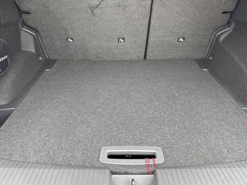 New 2025 Nissan Rogue S image 13