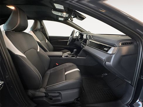 Used 2026 Toyota Camry SE image 15