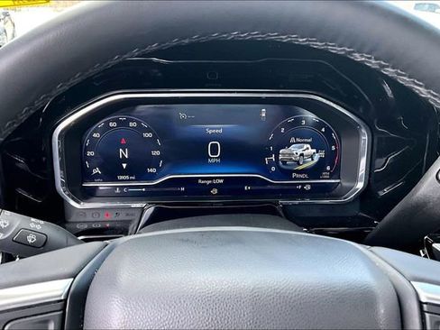 Used 2025 Chevrolet Silverado 2500 LT image 14