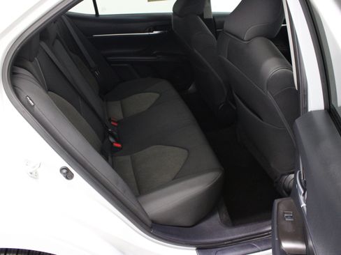 Used 2024 Toyota Camry LE FWD image 31