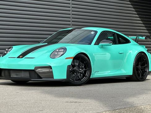 Certified 2026 Porsche 911 GT3 RWD image 1