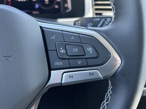 Certified 2023 Volkswagen Atlas SE image 17