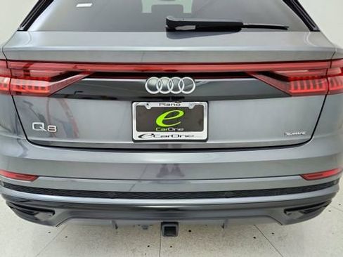 Used 2020 Audi Q8 Prestige w/ Prestige Package image 11