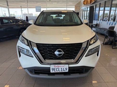 Used 2023 Nissan Rogue SV image 7