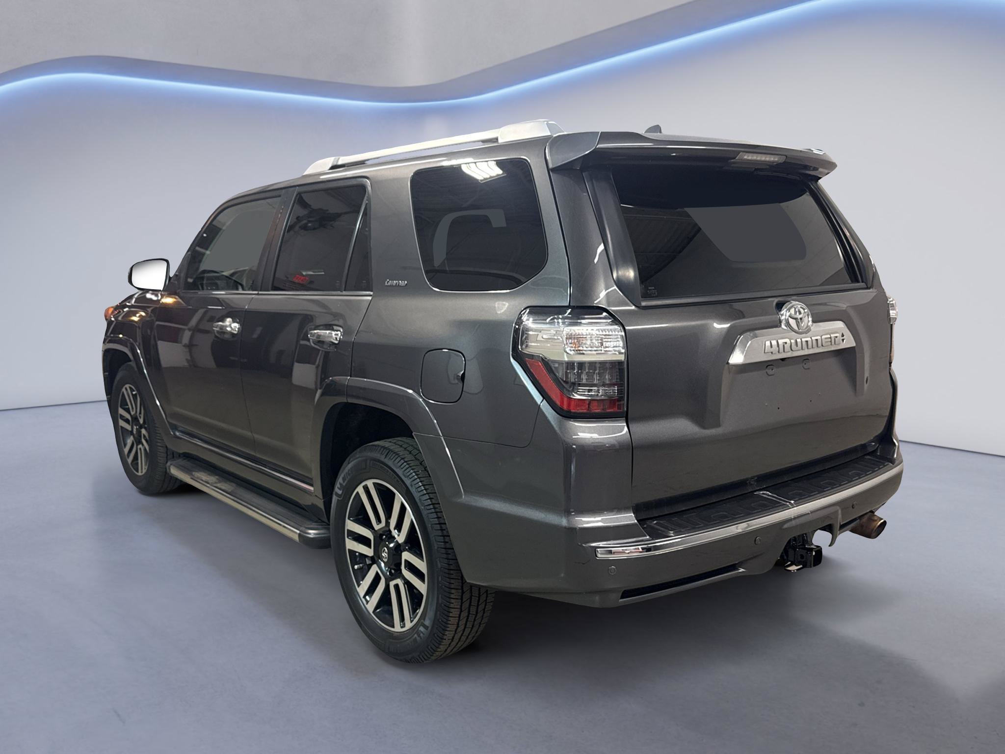 Used 2016 Toyota 4Runner Limited AWD/4WD image 5