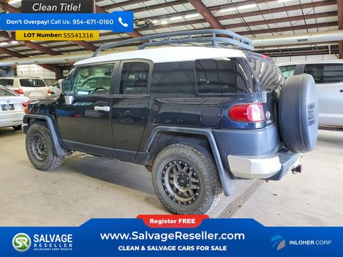 Used 2007 Toyota FJ Cruiser 4WD image 3