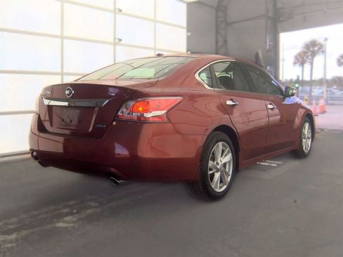 Used 2013 Nissan Altima 2.5 SV w/ 2.5SV Convenience Pkg FWD image 5
