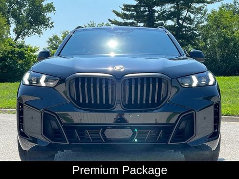 Used 2024 BMW X5 xDrive40i w/ M Sport Package AWD/4WD image 2