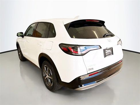 New 2025 Honda HR-V EX-L image 5