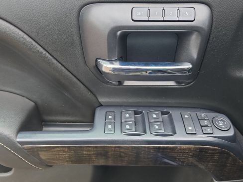 Used 2016 GMC Sierra 1500 Denali w/ Enhanced Driver Alert Package AWD/4WD image 11