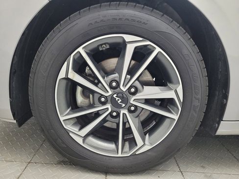 Used 2023 Kia Forte LXS FWD image 31