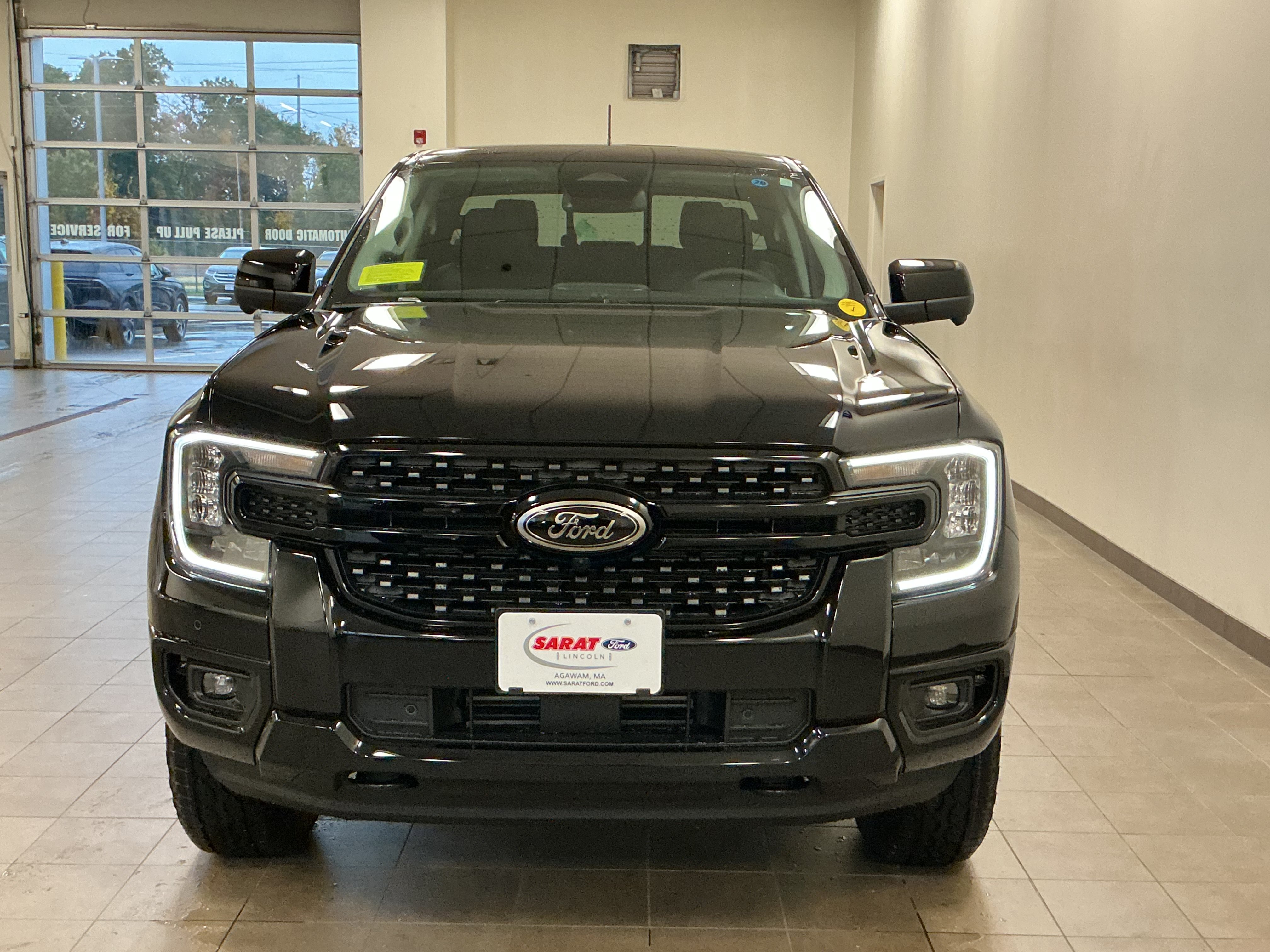 New 2026 Ford Ranger Lariat w/ Black Appearance Package AWD/4WD image 3