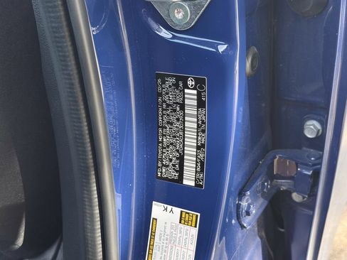 Used 2026 Toyota Prius Plug-In Hybrid FWD image 23