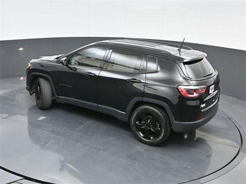 Used 2018 Jeep Compass Altitude image 37