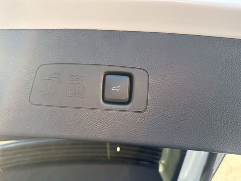 New 2026 Lincoln Corsair Premiere image 21