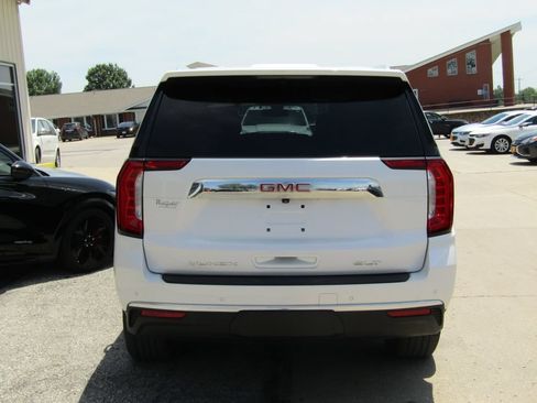 Used 2021 GMC Yukon SLT w/ SLT Luxury Package AWD/4WD image 4