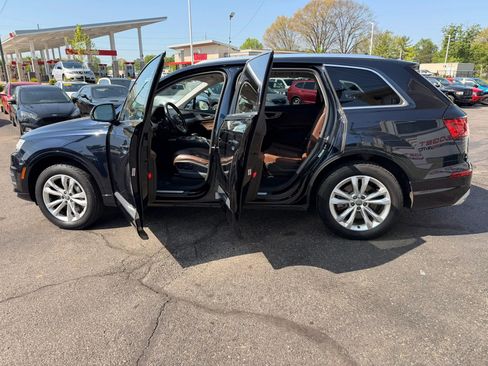 Used 2017 Audi Q7 2.0T Premium Plus w/ Premium Plus Package AWD/4WD image 11