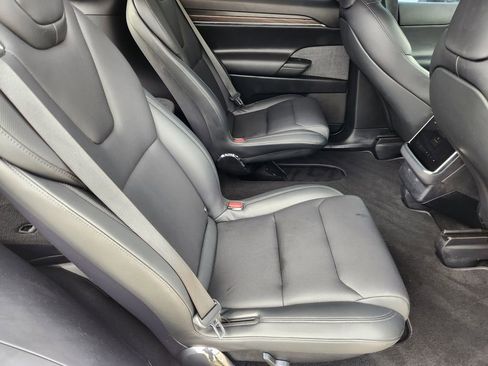 Used 2022 Tesla Model X AWD/4WD image 27