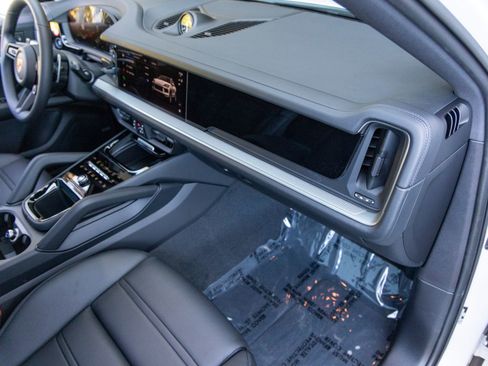 New 2026 Porsche Cayenne Coupe image 54