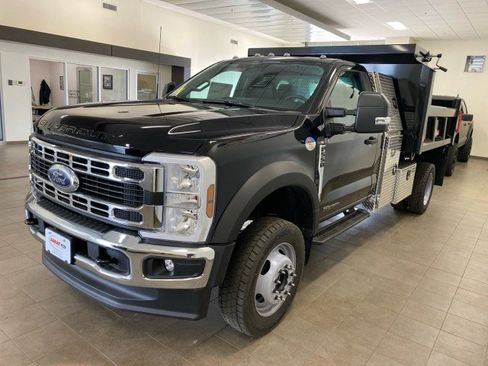 New 2025 Ford F550 4x4 Regular Cab Super Duty image 4