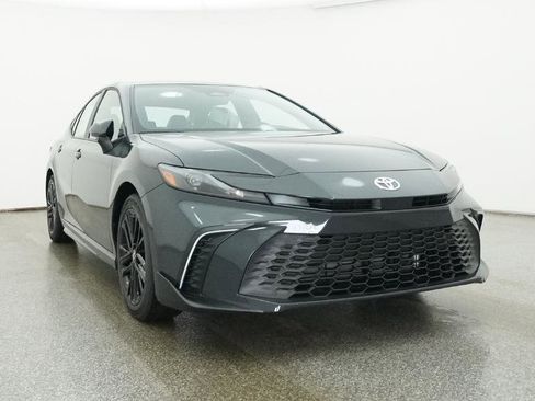 New 2026 Toyota Camry SE FWD image 33