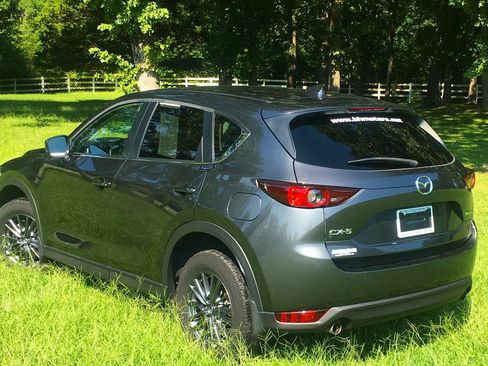 Used 2020 MAZDA CX-5 Touring FWD image 3
