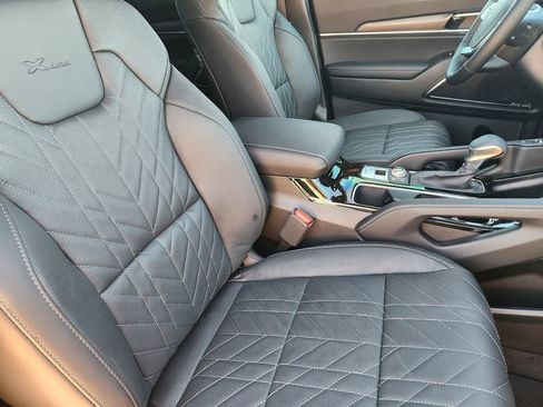 New 2025 Kia Telluride SX Prestige X-Line AWD/4WD image 10