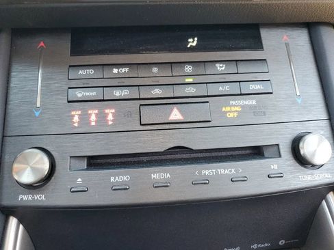 Used 2020 Lexus IS 300 IS 300 F SPORT Sedan 4D w/ Accessory Package 2 image 19