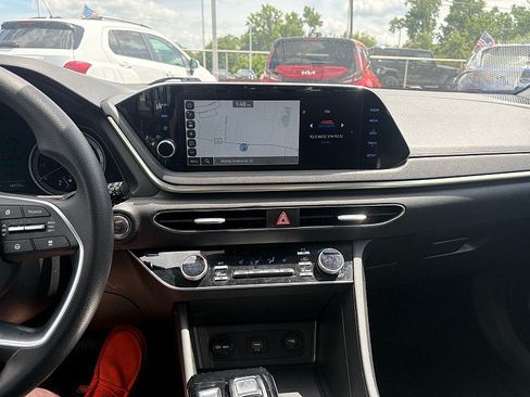Used 2023 Hyundai Sonata SEL FWD image 18