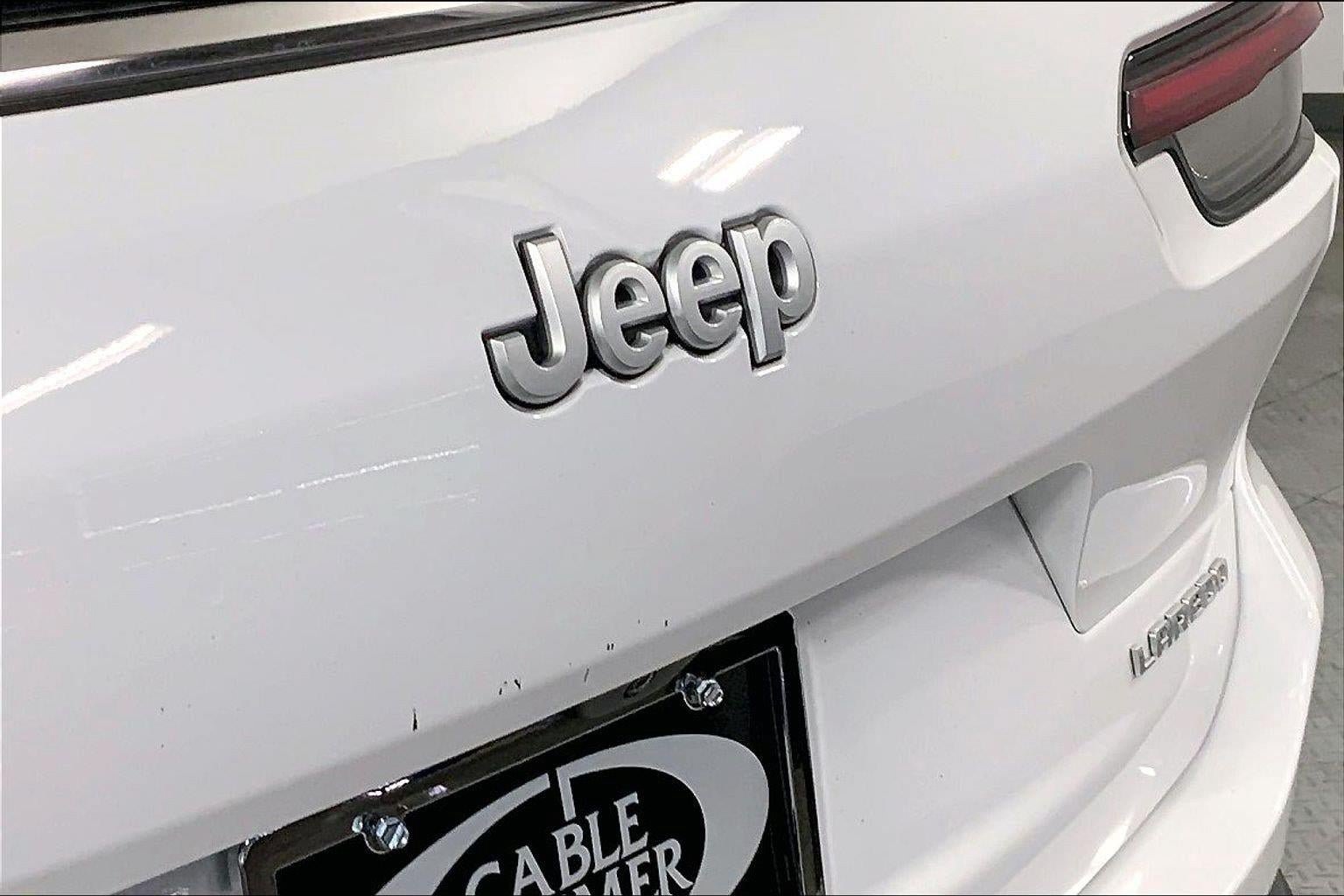 Used 2025 Jeep Grand Cherokee L Laredo w/ Luxury Tech Group I AWD/4WD image 29