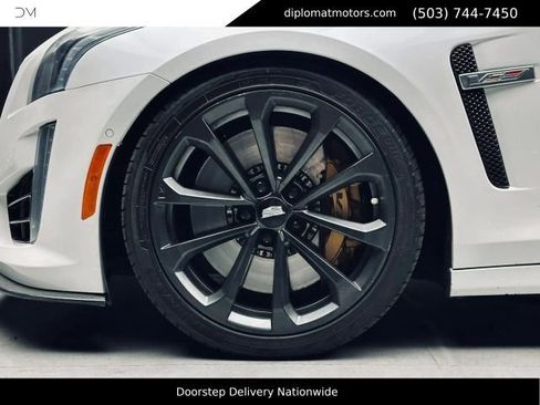 Used 2018 Cadillac CTS V w/ Carbon Fiber Package RWD image 32