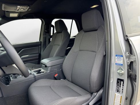 Used 2025 Toyota 4Runner SR5 image 9