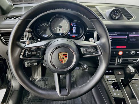 Used 2023 Porsche Macan S AWD/4WD image 11