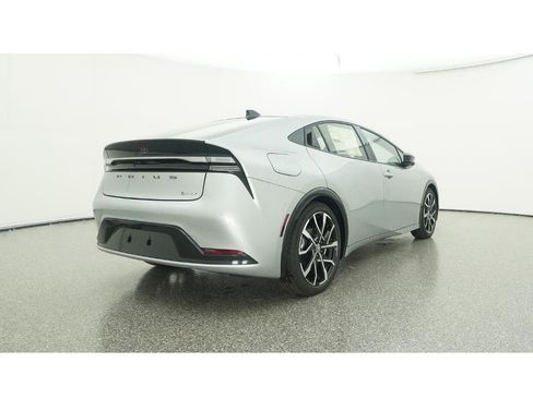 New 2026 Toyota Prius Plug-In Hybrid image 24
