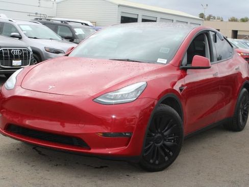 Used 2023 Tesla Model Y Long Range AWD/4WD image 8