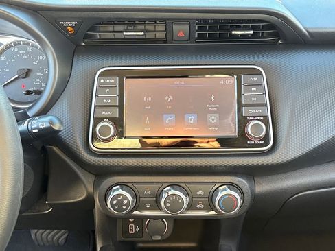 Used 2024 Nissan Kicks S image 23