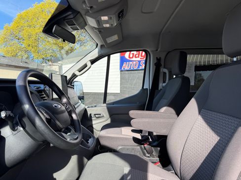 Used 2025 Ford Transit 350 XLT image 23