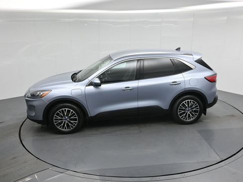 Certified 2022 Ford Escape SEL w/ Technology Package image 45