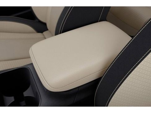 Used 2022 Subaru Outback Premium image 22