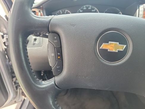 Used 2013 Chevrolet Impala LTZ FWD image 23
