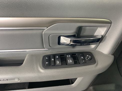 Used 2019 RAM 1500 Big Horn RWD image 13