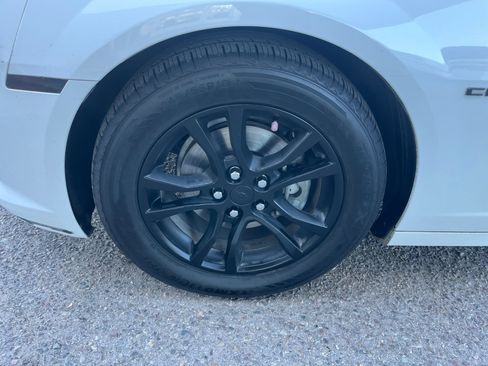 Used 2015 Chevrolet Camaro LT image 25