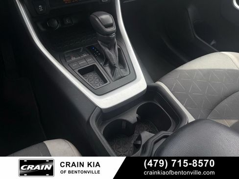 Used 2021 Toyota RAV4 XLE FWD image 19
