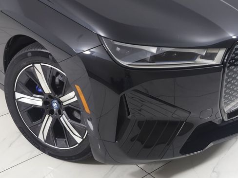 Used 2023 BMW iX xDrive50 w/ Premium Package AWD/4WD image 19